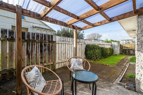 Photo of property in 2/32 Opaheke Road, Papakura, 2110