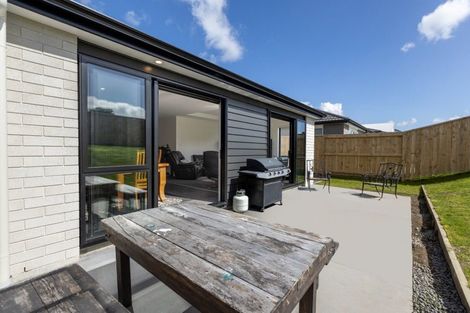 Photo of property in 73 Ridge Drive, Omokoroa, 3114