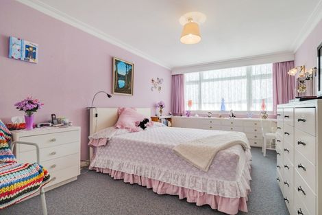 Photo of property in 121 Larnach Road, Vauxhall, Dunedin, 9013