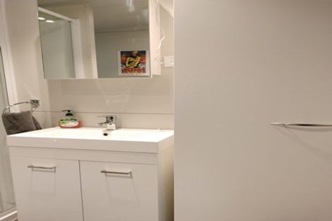 Photo of property in 26 Mackinnon Terrace, Sunshine Bay, Queenstown, 9300