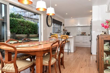 Photo of property in 19 Colquhoun Place, Dinsdale, Hamilton, 3204