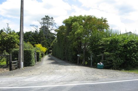 Photo of property in 195 Riverhead Road, Kumeu, 0892