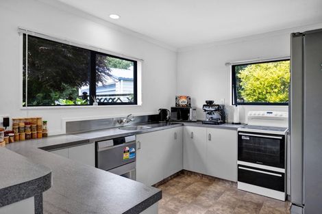 Photo of property in 21 Tawari Street, Inglewood, 4330