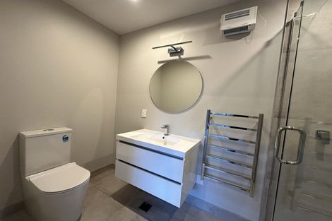 Photo of property in 2/7 Grays Road, Plimmerton, Porirua, 5026