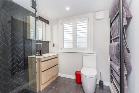 Photo of property in 30a Mandalay Terrace, Khandallah, Wellington, 6035