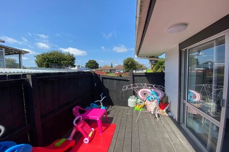Photo of property in 1/19 Browns Road, Manurewa, Auckland, 2102