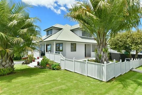 Photo of property in 31 Tamatea Drive, Snells Beach, 0920