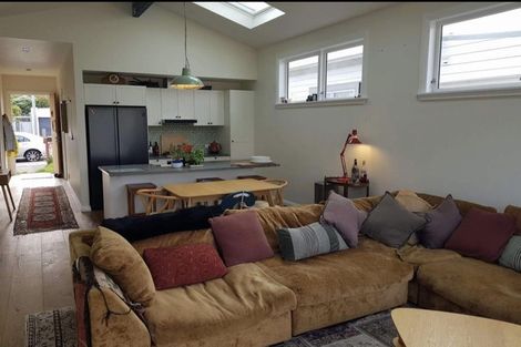 Photo of property in 89 Ross Street, Lyall Bay, Wellington, 6022