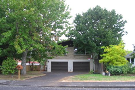 Photo of property in 38 Marywil Crescent, Hillcrest, Auckland, 0627