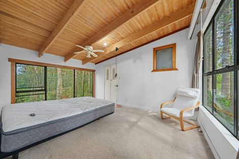 Photo of property in 14 Te Aute Ridge Road, Waitakere, Henderson, 0781