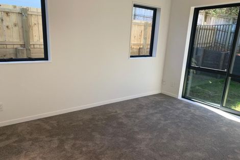 Photo of property in 117 Tiriwa Drive, Massey, Auckland, 0614