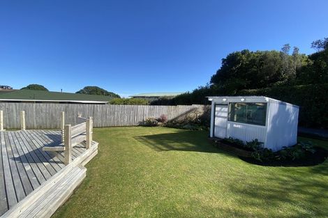 Photo of property in 8 Tiverton Crescent, Whalers Gate, New Plymouth, 4310
