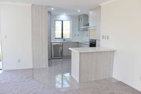 Photo of property in 706a Massey Road, Mangere, Auckland, 2022