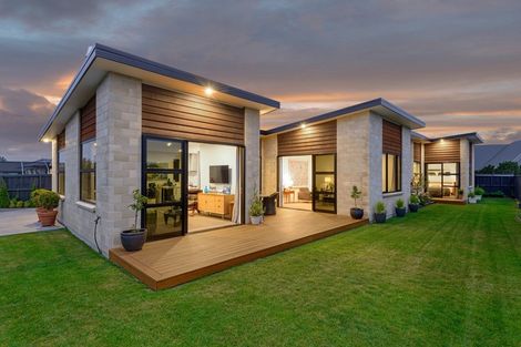 Photo of property in 22 Awa Place, Rangiora, 7400