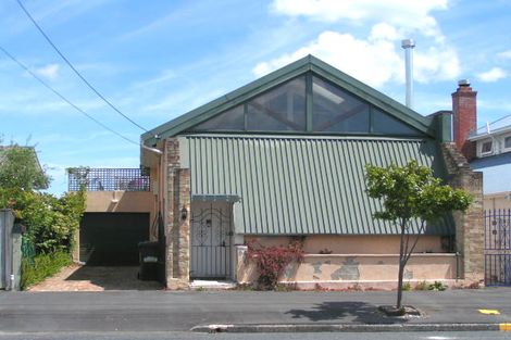 Photo of property in 64 Queen Street, Northcote Point, Auckland, 0627