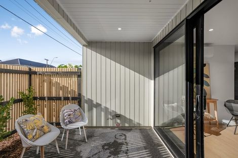 Photo of property in 1/200 Knights Road, Hutt Central, Lower Hutt, 5011