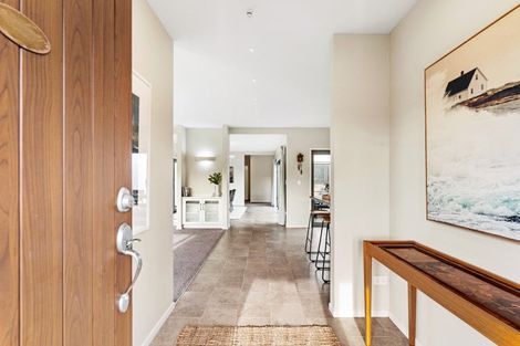 Photo of property in 37 Lopdell Lane, Eskdale, Napier, 4182