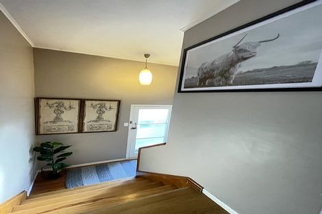 Photo of property in 117 Forrest Hill Road, Forrest Hill, Auckland, 0620