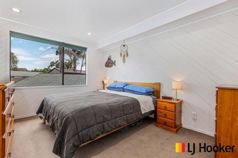 Photo of property in 189 Carnoustie Drive, Wattle Downs, Auckland, 2103