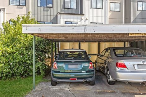 Photo of property in 1/14 Stanniland Street, Sunnyhills, Auckland, 2010