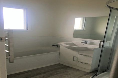 Photo of property in 15 Filmer Place, Melville, Hamilton, 3206