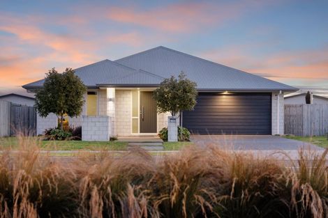 Photo of property in 146 The Boulevard, Papamoa Beach, Papamoa, 3118