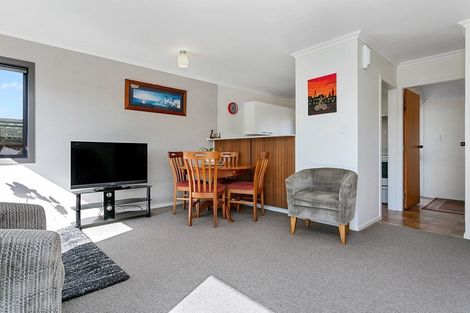 Photo of property in 69b Williams Street, Cambridge, 3434