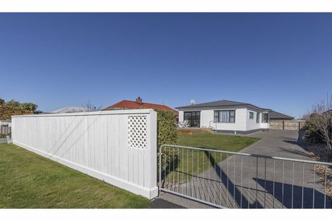 Photo of property in 30 Factory Road, Belfast, Christchurch, 8051