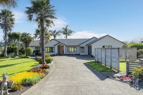 Photo of property in 1224 State Highway 16, Waimauku, 0883