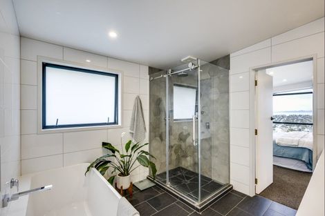 Photo of property in 13 Havelock Road, Hospital Hill, Napier, 4110