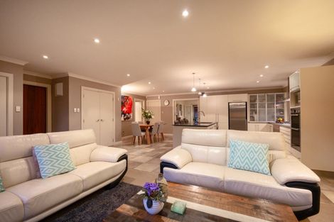 Photo of property in 42 Lincoln Terrace, Hokowhitu, Palmerston North, 4410