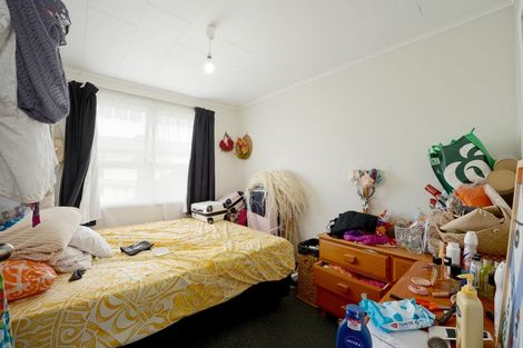Photo of property in 52 Robertson Road, Favona, Auckland, 2024