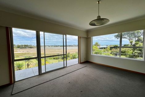 Photo of property in 1/15 Birkley Road, Bayswater, Auckland, 0622