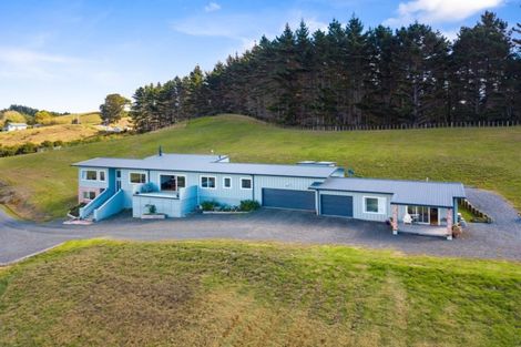 Photo of property in 186 Gervin Road, Wainui, Silverdale, 0992