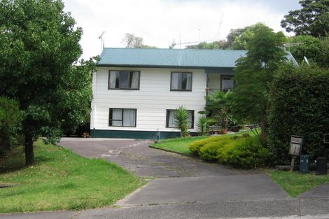 Photo of property in 16 Tacitus Place, Totara Vale, Auckland, 0629