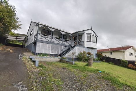 Photo of property in 3 Melia Grove, Goodwood Heights, Auckland, 2105