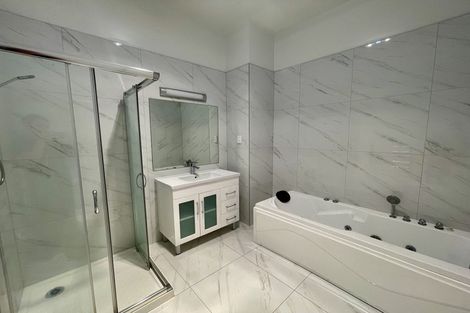 Photo of property in 6b Carlos Drive, Flat Bush, Auckland, 2016