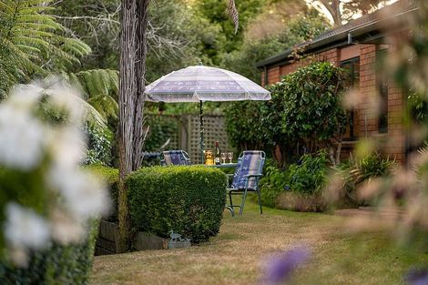 Photo of property in 42 Guildford Drive, Paraparaumu, 5032