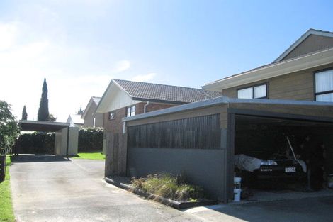 Photo of property in 1/18 De Quincey Terrace, Highland Park, Auckland, 2010