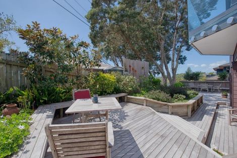 Photo of property in 7a View Road, Campbells Bay, Auckland, 0630