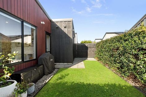 Photo of property in 24 Dignity Street, Papakura, 2110