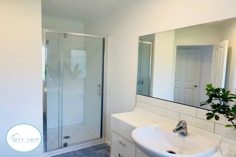 Photo of property in 60 Sheriff Place, Randwick Park, Auckland, 2105