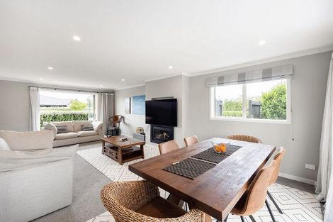 Photo of property in 46 Plescher Crescent, Leamington, Cambridge, 3432