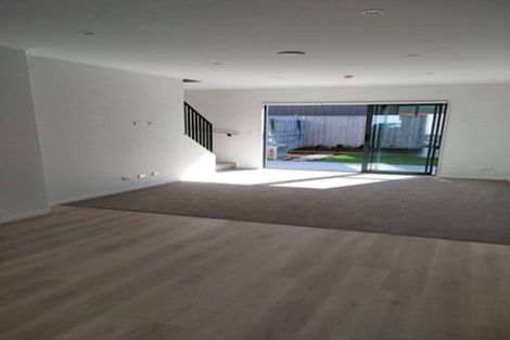 Photo of property in 52 Gosper Road, Takanini, 2112