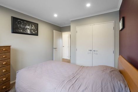 Photo of property in 11 Silkwood Place, Fitzherbert, Palmerston North, 4410
