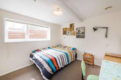 Photo of property in 5 Wigan Place, Hokowhitu, Palmerston North, 4410