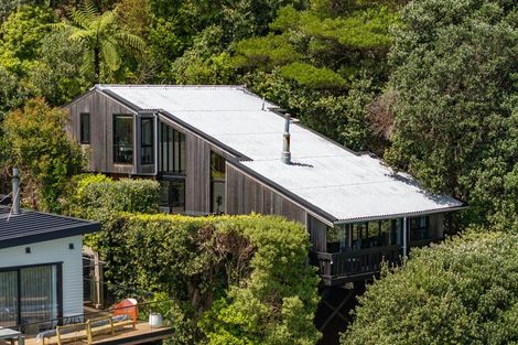 Photo of property in 316 Marine Dr York Bay, York Bay, Lower Hutt, 5013