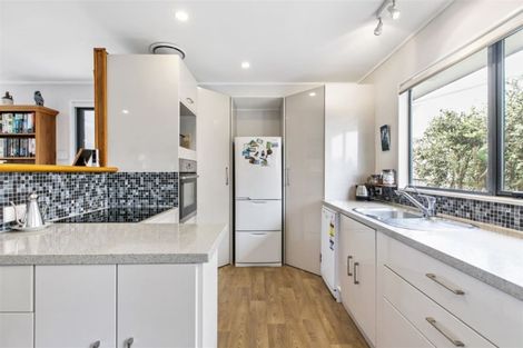 Photo of property in 294a Rangatira Road, Beach Haven, Auckland, 0626