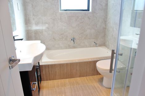 Photo of property in 706a Massey Road, Mangere, Auckland, 2022