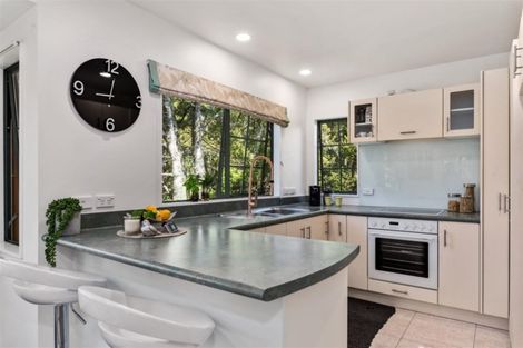 Photo of property in 42a Rangatira Road, Birkenhead, Auckland, 0626